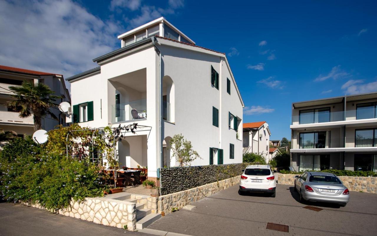 Apartments Lazaric Lopar Luaran gambar