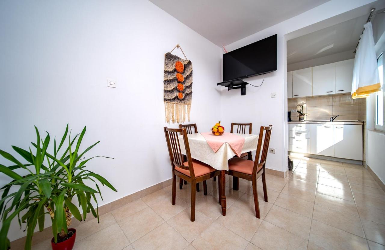 Apartments Lazaric Lopar Luaran gambar