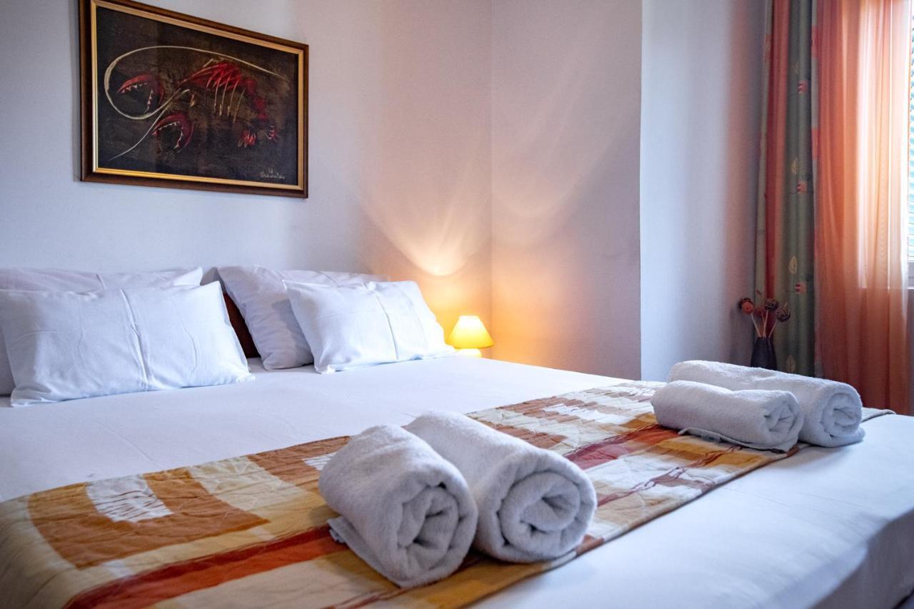 Apartments Lazaric Lopar Luaran gambar