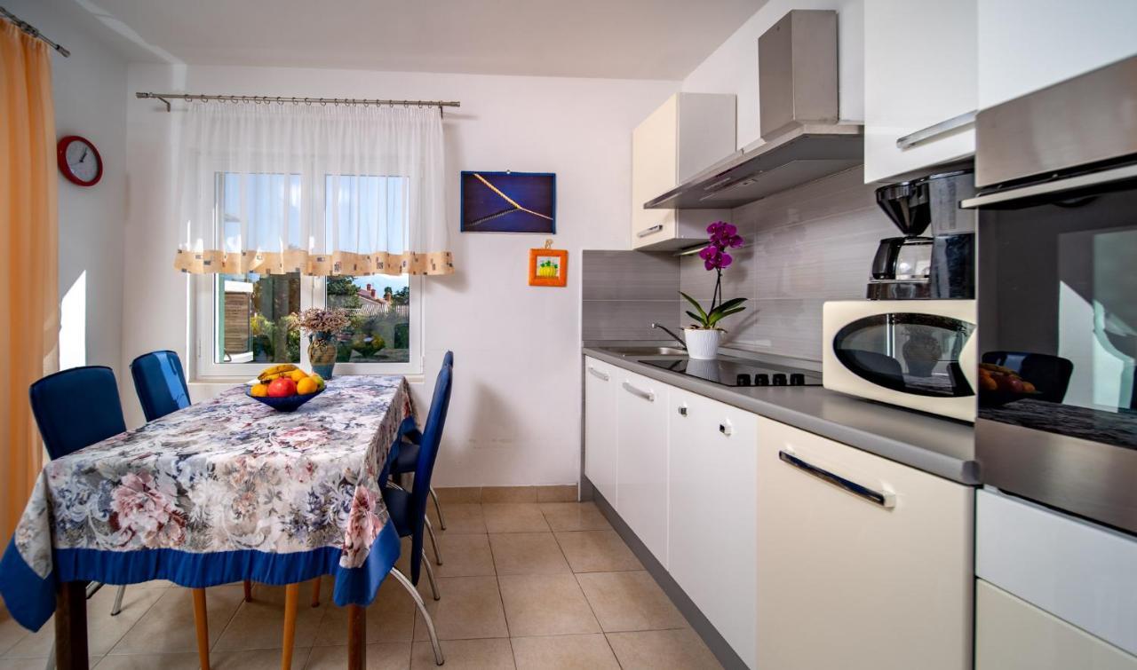 Apartments Lazaric Lopar Luaran gambar
